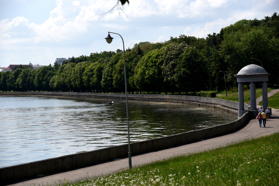 4376_Embankment_of_the_Svislač_River_in_Minsk_May_2019