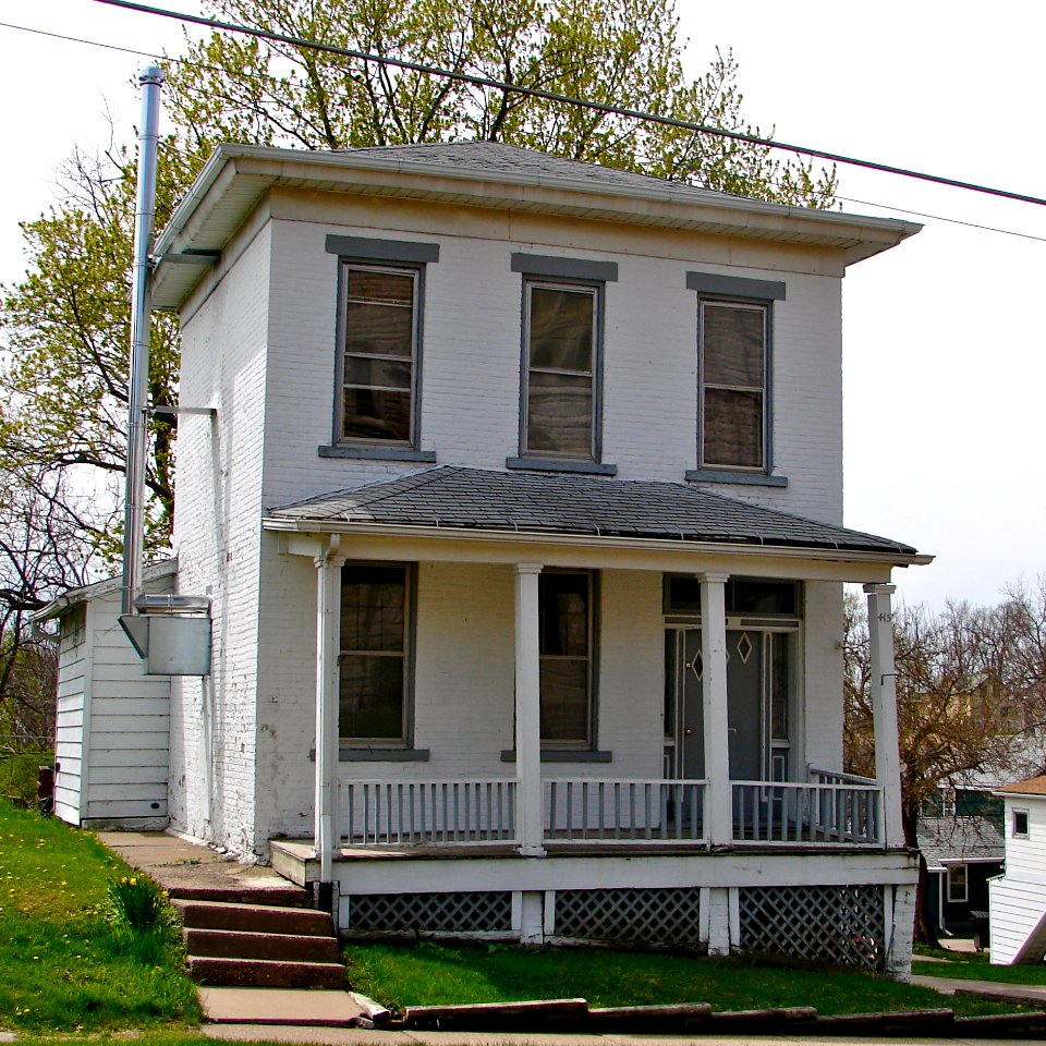 415_E_10th_Davenport_IA