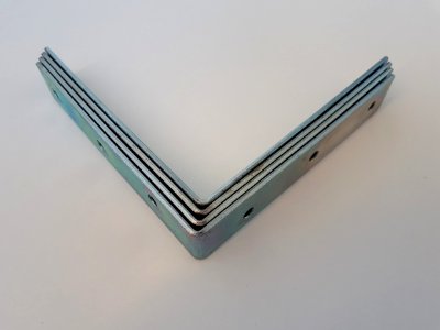 4_x_Gray_angle_bracket_-_12.5_cm_-_D