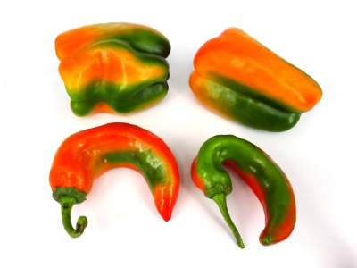 4_x_Green-orange-yellow_capsicum_2017_C