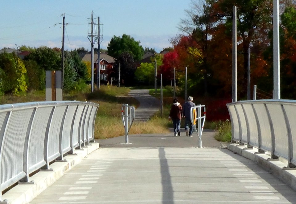 401_Pedestrian_Bridge_Mississauga