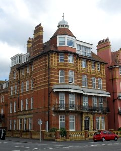4_King's_Gardens,_Hove_(NHLE_Code_1280449)_(August_2010)