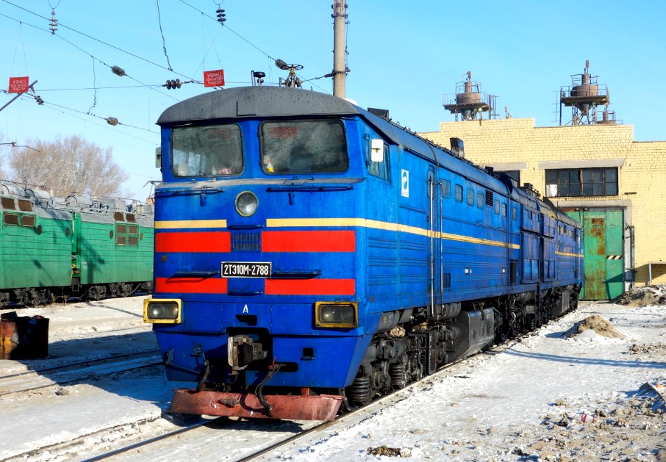 2ТЭ10М-2788,_Казахстан,_Карагандинская_область,_депо_Караганды_(Trainpix_215091)
