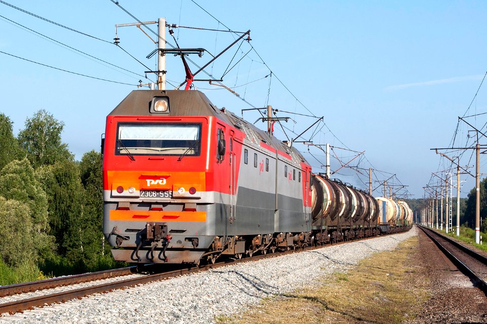 2ЭС6-555,_Russia,_Kurgan_region,_Dalmatovo_-_Leschyovo-Zamaraevo_stretch_(Trainpix_170687)