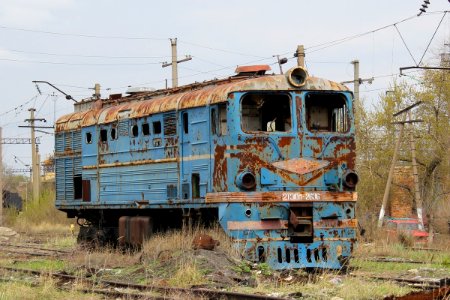 2ТЭ10Л-2636,_Kazakhstan,_Karaganda_region,_Karaganda_depot_(Trainpix_161039)