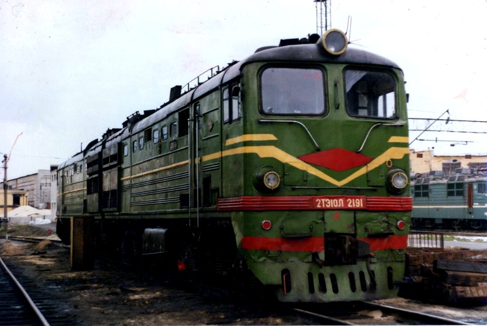 2ТЭ10Л-2191,_Russia,_Vladimir_region,_Murom_depot_(Trainpix_208394)