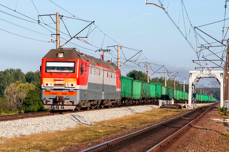2ЭС6-314,_Russia,_Kurgan_region,_Dalmatovo_-_Leschyovo-Zamaraevo_stretch_(Trainpix_170721)