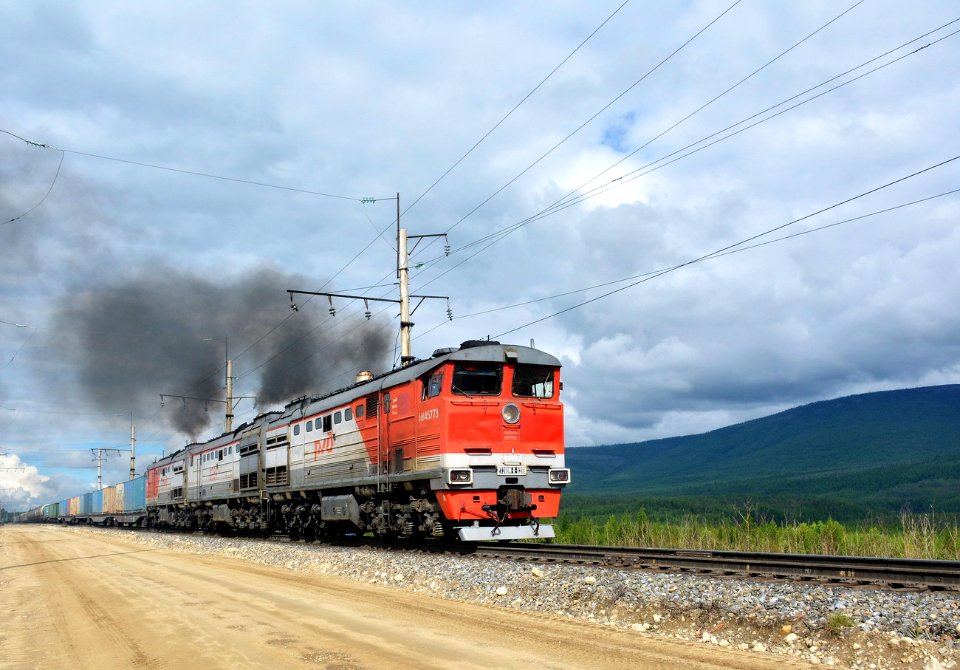 2ТЭ10МК-0289,_Россия,_Забайкальский_край,_станция_Сюльбан_(Trainpix_171855)
