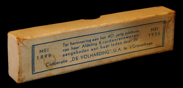 40_jarig_jubileum_doosje,_Cooperatie_De_Volharding,_Afdeling_Kruidenierswaren