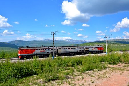 2ТЭ10МК-2387,_Россия,_Забайкальский_край,_перегон_Мурурин_-_Олонгдо_(Trainpix_174946)
