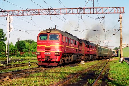 2М62У-0244,_Россия,_Смоленская_область,_станция_Смоленск-Центральный_(Trainpix_164252)