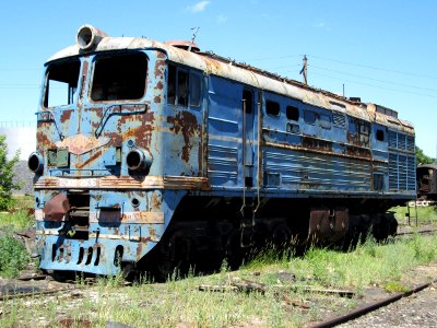 2ТЭ10Л-2636,_Казахстан,_Карагандинская_область,_депо_Караганда-Сортировочная_(Trainpix_106002)