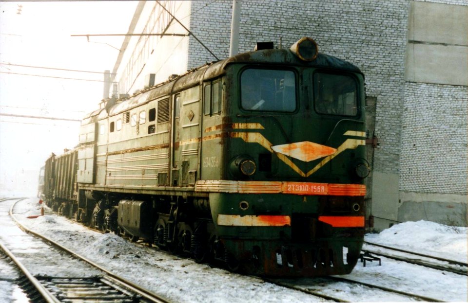 2ТЭ10Л-1568,_Russia,_Vladimir_region,_Murom_depot_(Trainpix_208404)