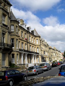 2–16_Fourth_Avenue,_Hove_(August_2010)