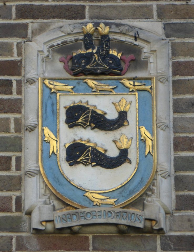 2–3_Pavilion_Buildings,_Brighton_(May_2015)_(Coat_of_Arms_2)