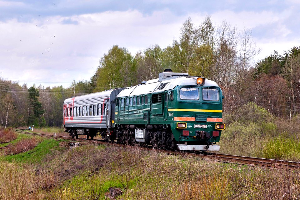 2М62У-0335,_Russia,_Yaroslavl_region,_Uglich_-_Kalyazin_stretch_(Trainpix_163180)