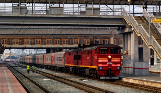 2ТЭ10У-0214,_Russia,_Chelyabinsk_region,_Chelyabinsk-Main_station_(Trainpix_171299)