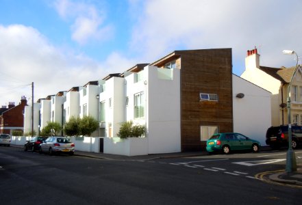 29a–29h_Stoneham_Road,_Poets'_Corner,_Hove_(October_2014)_(1)