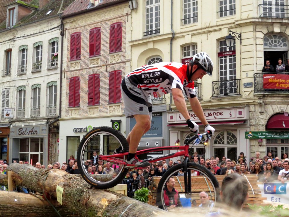 2ème_Trial_Sports_Challenge_Entreprises_de_Sens_-_26_-_Aurélien_Fontenoy_dans_la_quatrième_zone