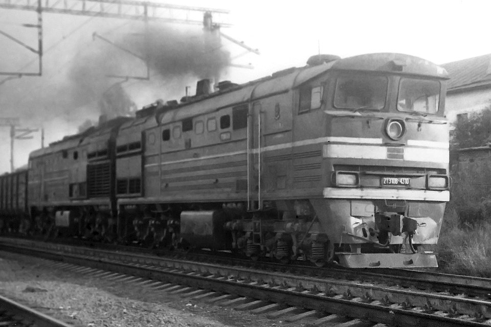 2ТЭ10В-4310,_USSR,_Saratov_region,_Saratov-I-Passanger_-_Trofimovsky-I_stretch_(Trainpix_158978)