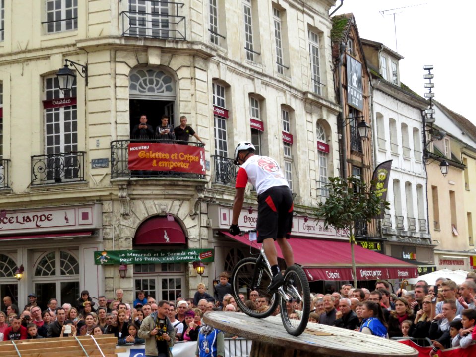 2ème_Trial_Sports_Challenge_Entreprises_de_Sens_-_13_-_Kevin_Aglaé_dans_la_quatrième_zone