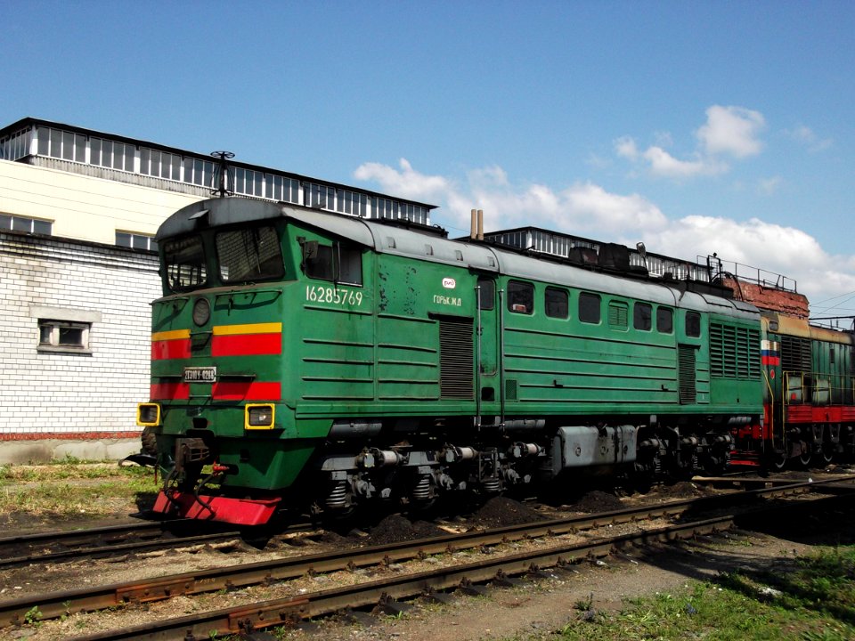 2ТЭ10У-0288,_Russia,_Vladimir_region,_Murom_depot_(Trainpix_65608)