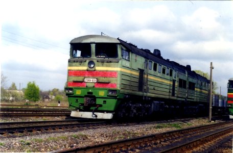 2ТЭ10У-0231,_Россия,_Орловская_область,_станция_Верховье_(Trainpix_192298)