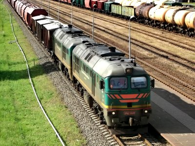 2М62М-0949,_Литва,_Каунасский_уезд,_станция_Гайжюнай_(Trainpix_93779)