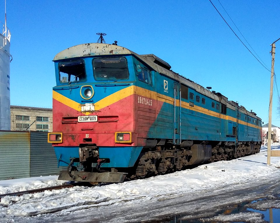 2ТЭ10МК-0079,_Казахстан,_Западно-Казахстанская_область,_депо_Уральск_(Trainpix_126113)