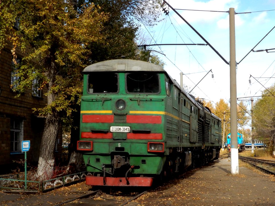 2ТЭ10М-3643,_Казахстан,_Карагандинская_область,_депо_Караганды_(Trainpix_206780)
