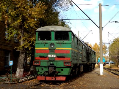 2ТЭ10М-3643,_Казахстан,_Карагандинская_область,_депо_Караганды_(Trainpix_206780)