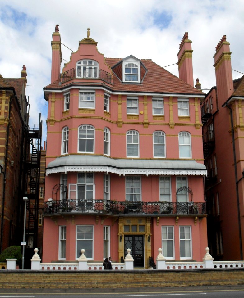 3_King's_Gardens,_Hove_(NHLE_Code_1187567)_(August_2010)