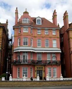 3_King's_Gardens,_Hove_(NHLE_Code_1187567)_(August_2010)