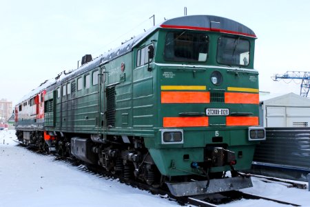 2ТЭ10У-0128,_Россия,_Алтайский_край,_депо_Барнаул_(Trainpix_152477)