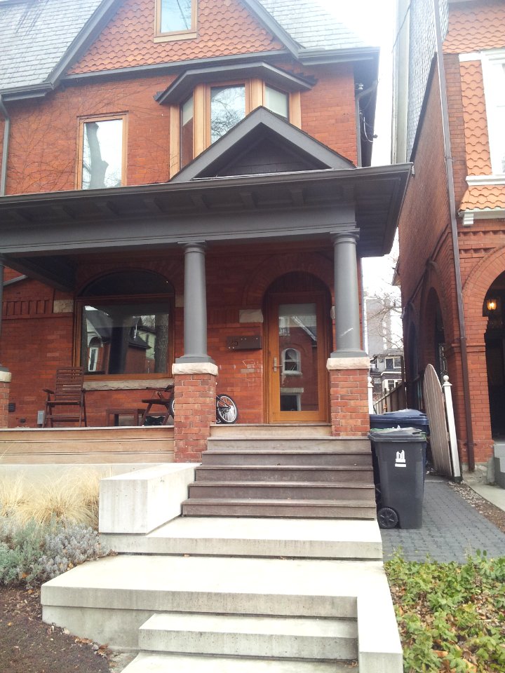 25_Howland_Ave.,_Toronto