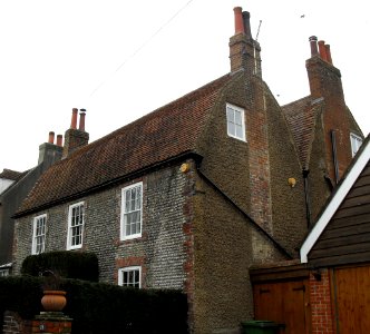28_North_Road,_Preston_Village,_Brighton_(NHLE_Code_1078339)_(January_2011)
