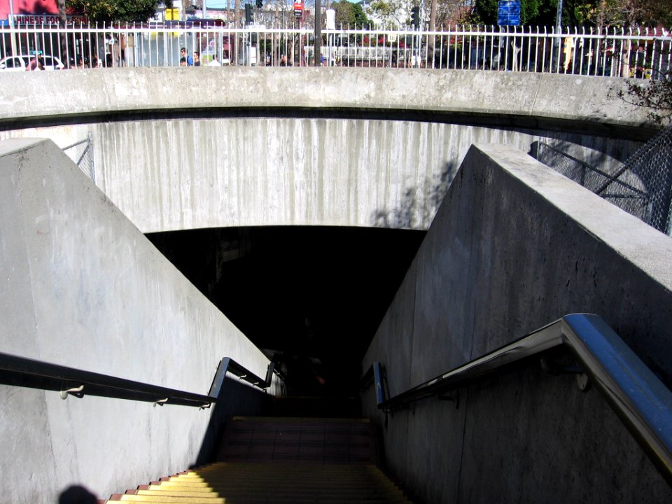 24th_Street_Mission_Station_2966_04