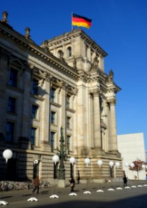 25th_anniversary_of_the_Fall_of_the_Berlin_Wall_-_Reichstag_(building)_-_Berlin,_Germany_-_DSC09420