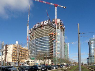 27-03-2019_budowa_The_Warsaw_Hub,_5