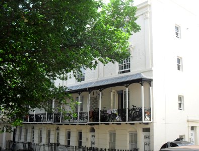 28–31_Russell_Square,_Brighton_(NHLE_Code_1380844)_(July_2010)