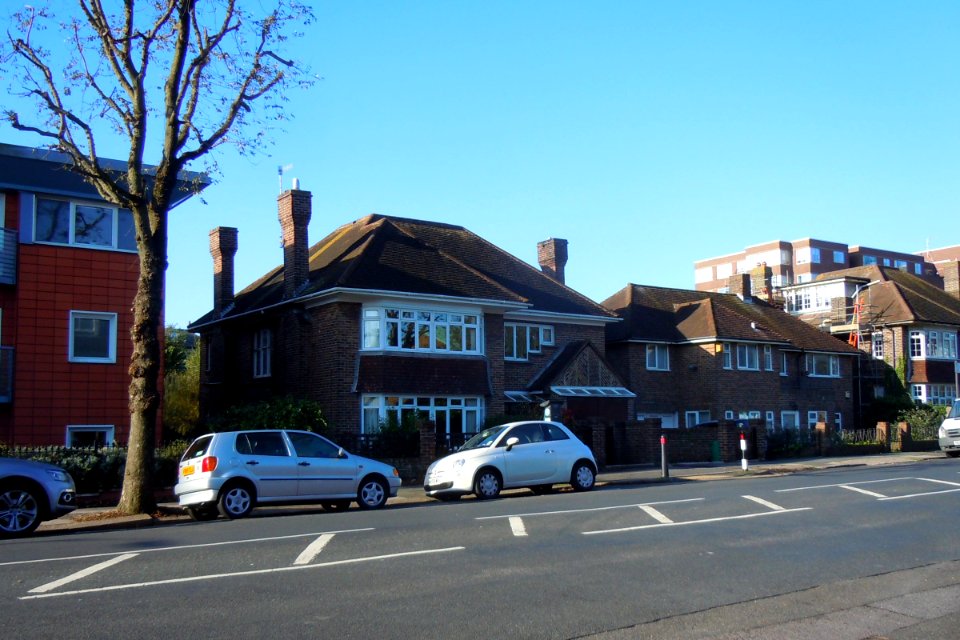 27_and_29_Palmeira_Avenue,_Hove_(November_2014)