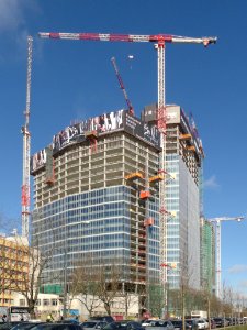 27-03-2019_budowa_The_Warsaw_Hub,_6