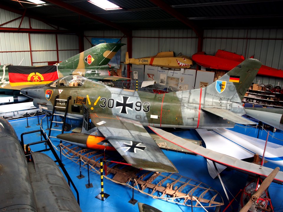 30+93_Fiat_G91R3_Gina_Musée_de_l'Epopée_de_l'Industrie_et_de_l'Aéronautique,_pic4