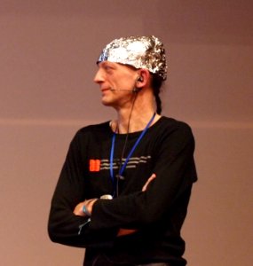 30C3_TinFoil-Hat_(cropped)