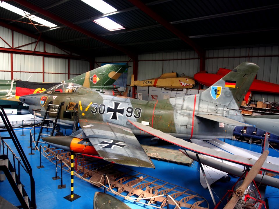 30+93_Fiat_G91R3_Gina_Musée_de_l'Epopée_de_l'Industrie_et_de_l'Aéronautique,_pic3