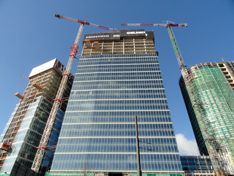 27-03-2019_budowa_The_Warsaw_Hub,_1