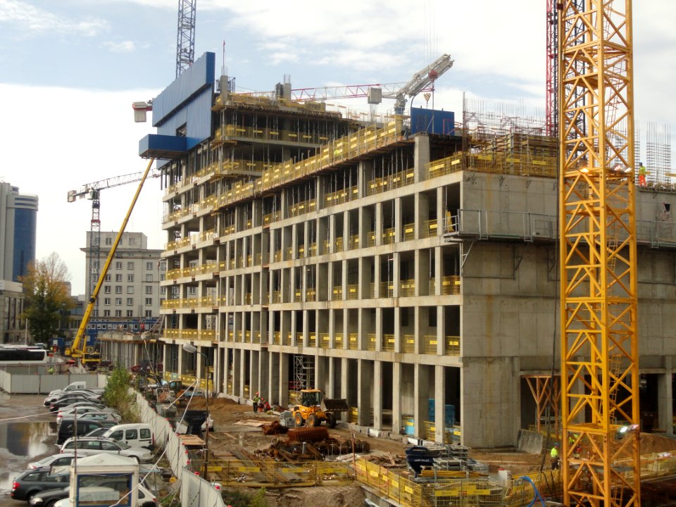 30-10-2018_plac_budowy_Varso,_10