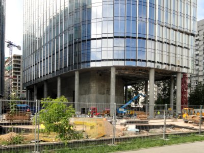 30-05-2019_Mennica_Legacy_Tower,_2