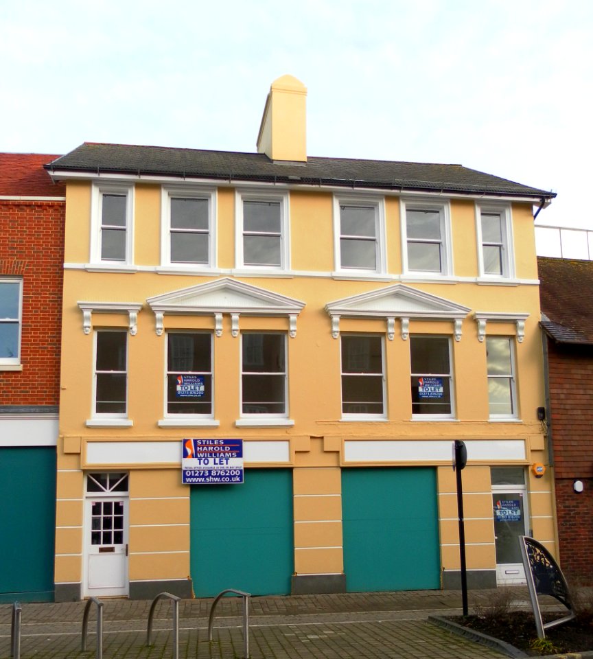 31–33_High_Street,_Crawley