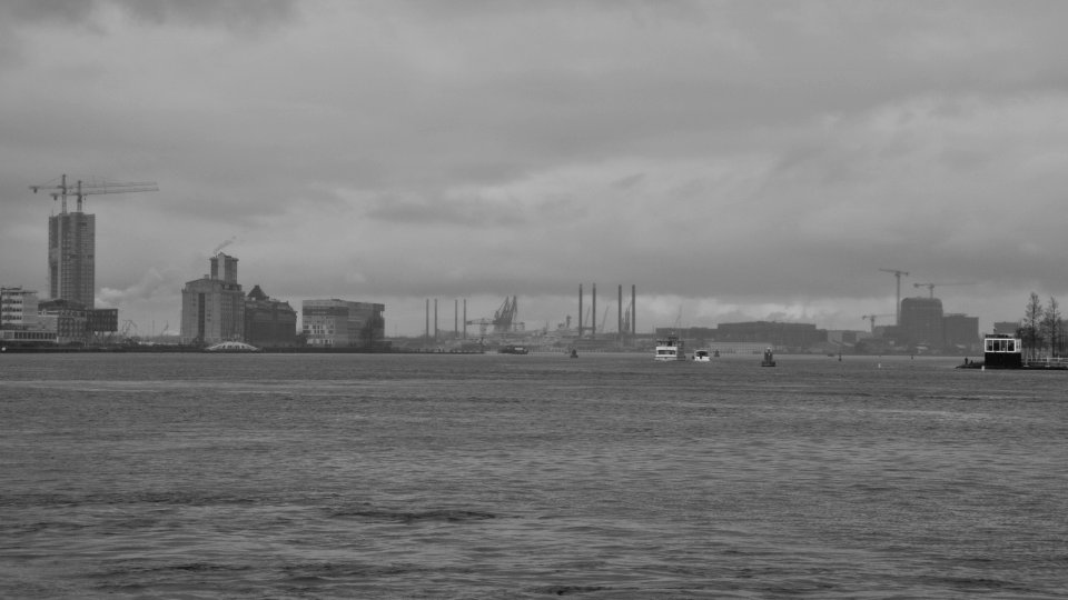 34_Amsterdam_Het_IJ_BW